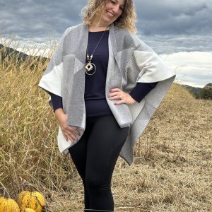 SIVO OGRINJALO/PONČO IZ DEBELEJŠEGA MATERIAL - slika 6